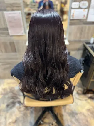 ロング 雨宮 なおのヘアスタイル