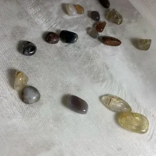 ネイル 里見 麗のネイルデザイン