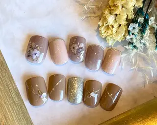 ネイル 松田 莉菜のネイルデザイン