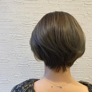 ショート カラー 艶感🫧透明感カラー YUKARIのヘアスタイル