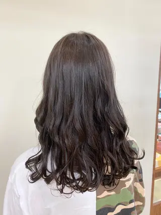 カラー SALOWIN栄 高須大貴のヘアスタイル