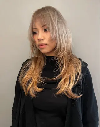 ロング ウルフ/レイヤー Miinaのヘアスタイル