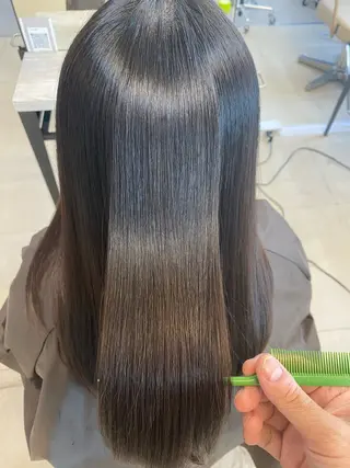 ロング Hiroshi ヒロシのヘアスタイル