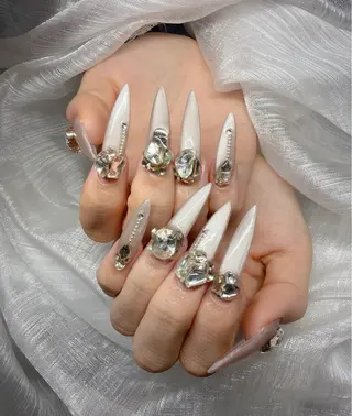 ネイル Lee Nailsのネイルデザイン