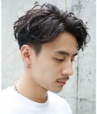 メンズ 佐々木 彩花のヘアスタイル