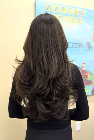 ロング 森田楓乃/上前津/ 大須/ブリーチカラーのヘアスタイル