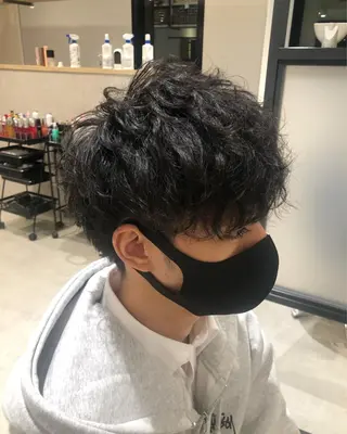 パーマ メンズ suzuka （スズ）のヘアスタイル
