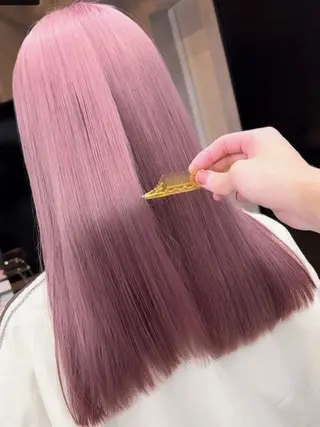 セミロング カラー ヘアテラス エムナラテンのヘアスタイル