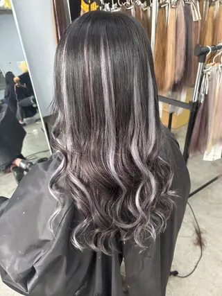 ロング 🌈nagisa 🌈のヘアスタイル