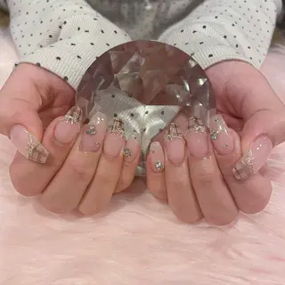 ネイル リスブラン 🎀Mika🎀のネイルデザイン