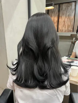 ロング カラー 新宿/韓国ヘア/ 髪質改善ストレートのヘアスタイル