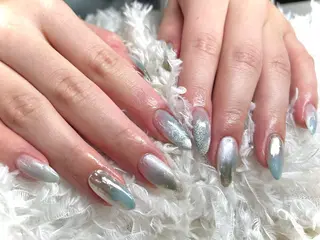 ネイル 三浦 絆生のネイルデザイン