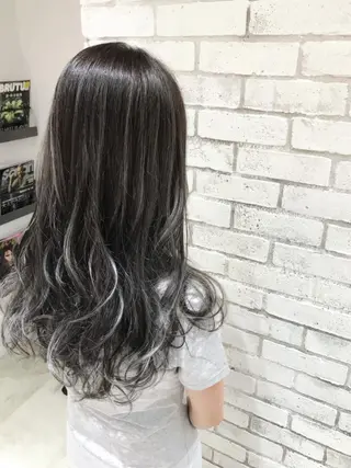 ロング カラー パーマ ヘアアレンジ メンズ キッズ ネイル マツエク・マツパ バレイヤージュ/ 髪質改善/渡邉悟🌱のヘアスタイル