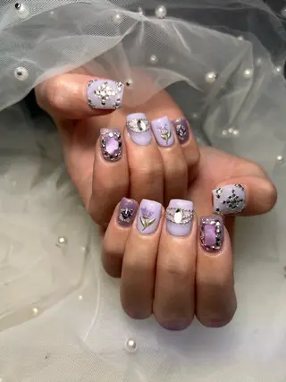 ネイル ✴︎ Delightのネイルデザイン