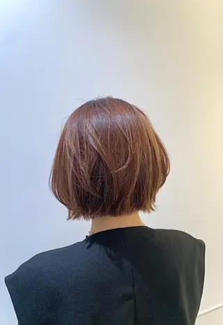 ミディアム カラー 髪と心を整える美容師 透明感カラー/ボブのヘアスタイル