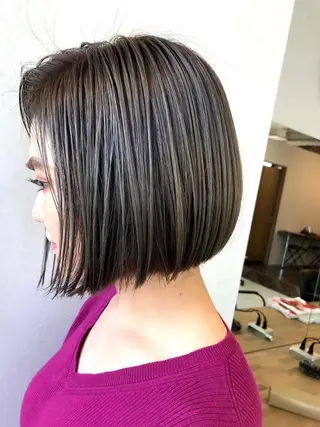 ショート カラー レイヤー べージュ 白石研太のヘアスタイル