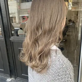 ロング FERIA梅田🖤 透明感カラー🎀のヘアスタイル