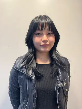 セミロング 🧤ル ウ🧤のヘアスタイル