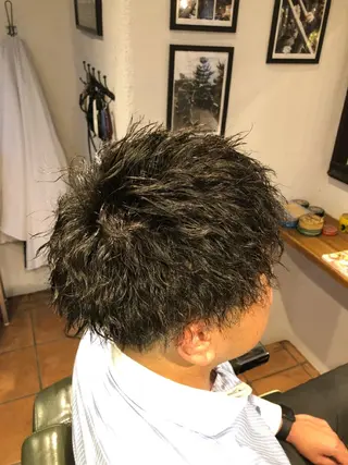 ショート パーマ メンズ 冨士川 英樹のヘアスタイル