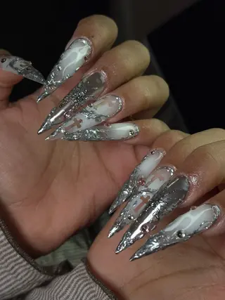 ネイル Dark honey スカルプ専門原宿店のネイルデザイン