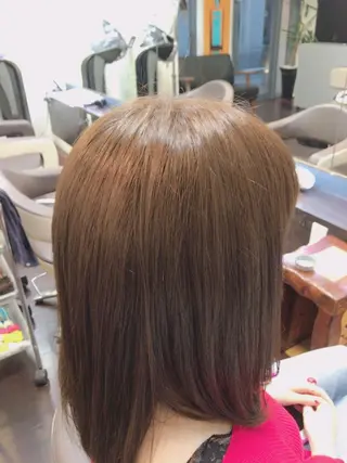 セミロング 前之園 ひかるのヘアスタイル