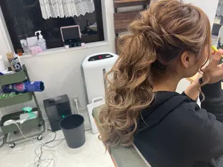 ロング ヘアアレンジ 山室 敬義のヘアスタイル