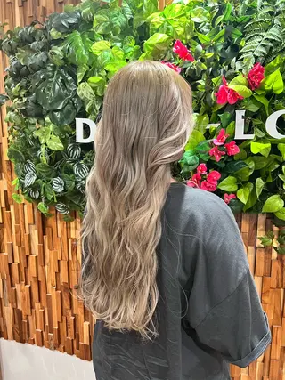 ロング カラー ふなき あすかのヘアスタイル