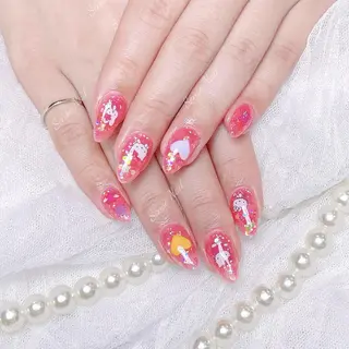 ネイル Queenie 🦋のネイルデザイン