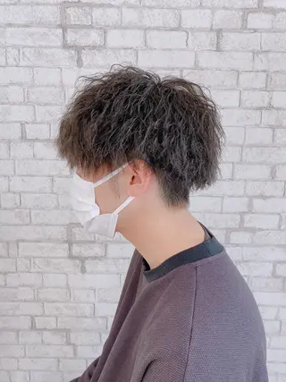 ショート パーマ ヘアアレンジ メンズ ブリーチなし艶カラー 東家のヘアスタイル