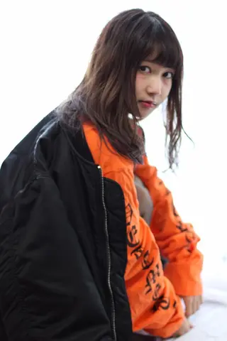 ロング カラー パーマ 安達 俊亮のヘアスタイル