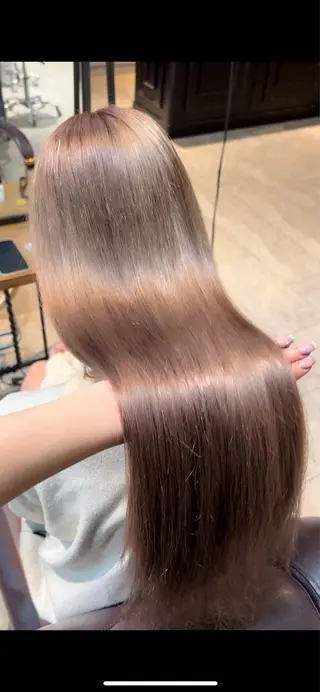 ロング カラー 🎀ハイトーン・艶 カラー HANA🎀のヘアスタイル