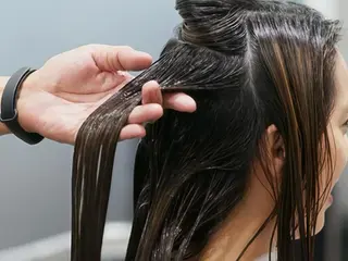 ミディアム カラー 白髪染め専門店 Recolorなおこのヘアスタイル