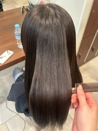 セミロング パーマ 脇野 真琴のヘアスタイル