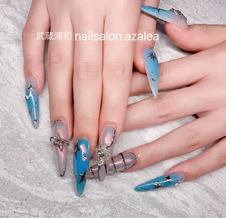 ネイル R inのネイルデザイン