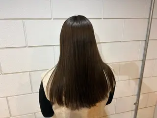 ロング カラー 土屋 梓咲のヘアスタイル
