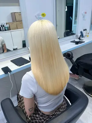 ロング カラー ブリーチカラー 🩵MIZUKIのヘアスタイル