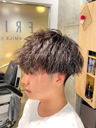 ミディアム パーマ メンズ 【川西能勢口駅1分】 木村　翔乃佑のヘアスタイル