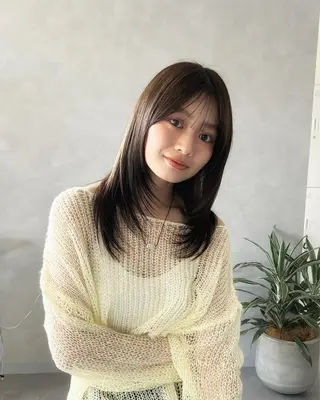 ミディアム カラー ❤️ショートカット ・顔周りカット❤️のヘアスタイル