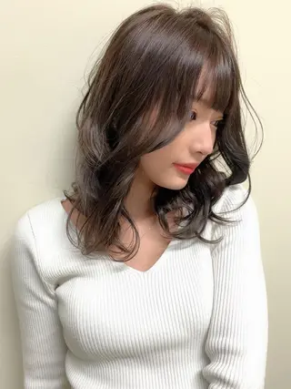 ミディアム カラー オリーブカラー 特化　　kaiのヘアスタイル