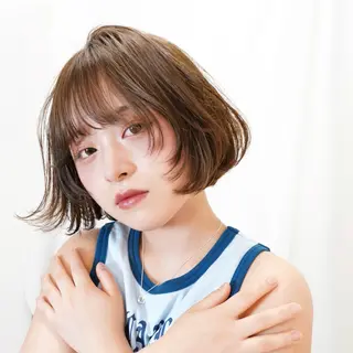 ショート mirai/レイヤー ボブ/デザインのヘアスタイル