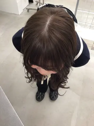 ロング カラー パーマ 透明感艶カラー/ リュウジンキョウカのヘアスタイル