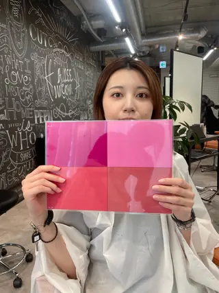 カラー 久保田 千尋のヘアスタイル