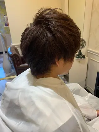 カラー メンズ 粟田 めぐみのヘアスタイル