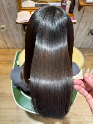 セミロング 艶美髪マスター 店長✂︎YUKKEのヘアスタイル