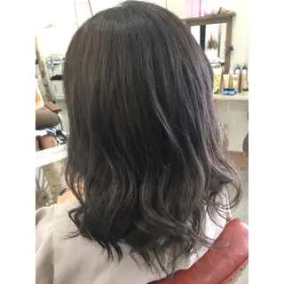 セミロング カラー fio マナミのヘアスタイル