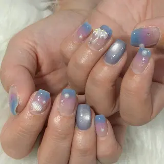 ネイル LAVISH nanamiのネイルデザイン
