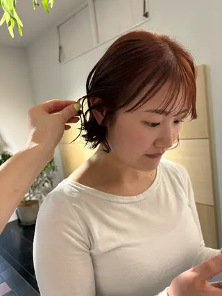 ショート Yui⭐️ 透け感カラーのヘアスタイル