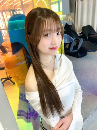 ロング カラー 郁弥モテショート💕 髪質改善ストレートのヘアスタイル