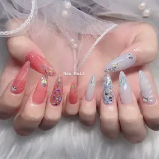 ネイル Hin Nailsのネイルデザイン