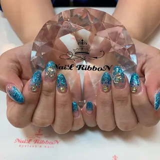 ネイル ネイルリボン 受付スタッフのネイルデザイン
